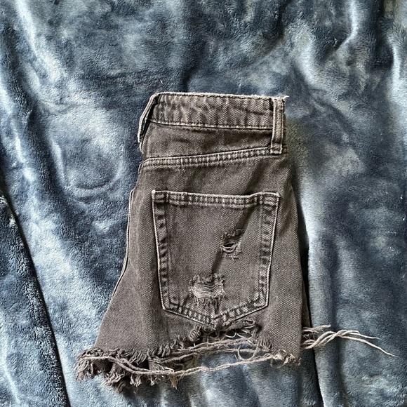 Black ripped jean shorts - Picture 3 of 5